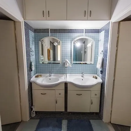 House Nefeli Holiday home *