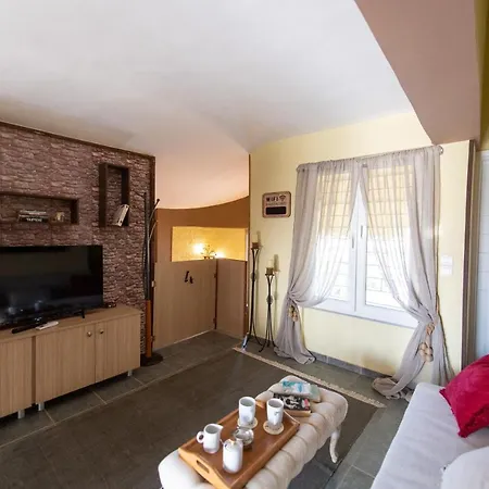 House Nefeli Holiday home