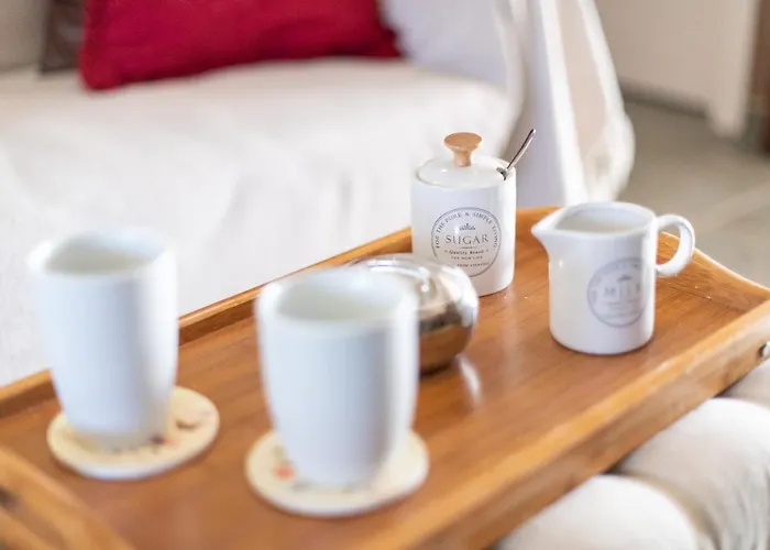 House Nefeli * Témeni